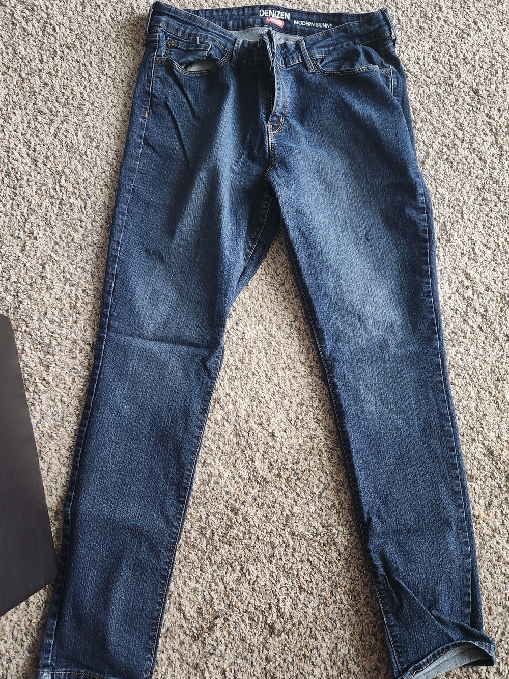 Levi's Women's Skinny Jeans in Dark Blue Wash